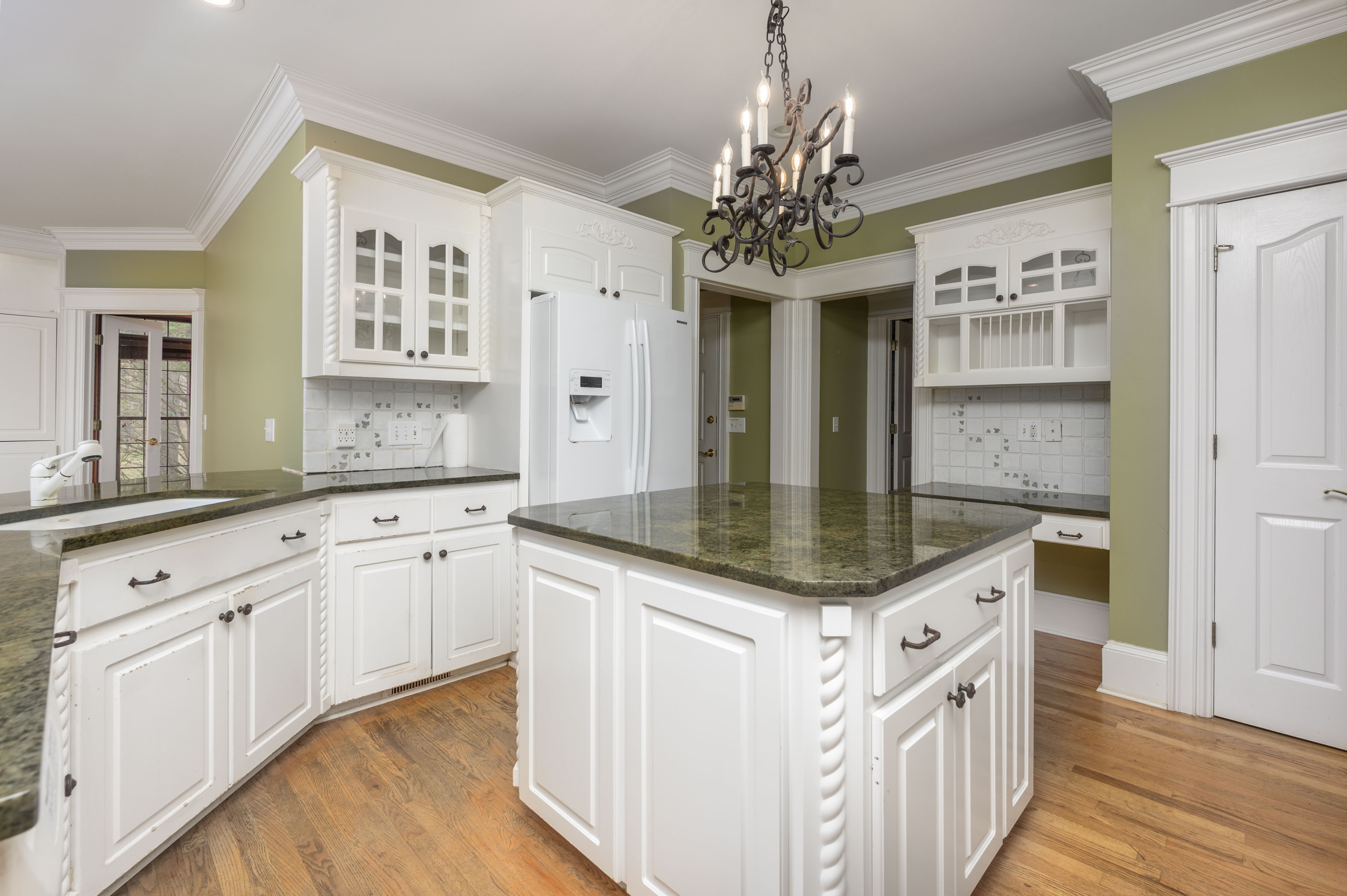 273 Reynolds Drive image 26